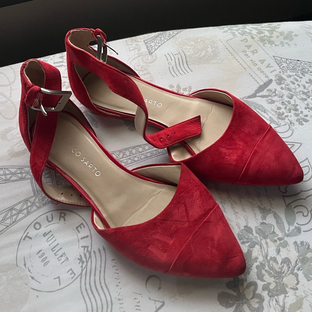 Red going out flats